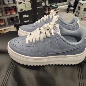 Nike Court Vision Alta